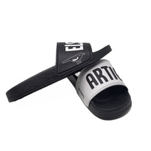 Lade das Bild in den Galerie-Viewer, ELSTERARTIG Badelatschen